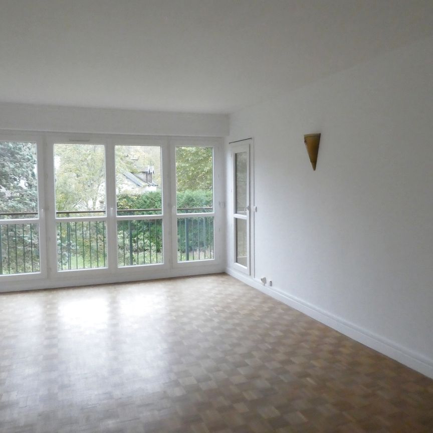 Location Appartement 3 pièces 74m² AVON 77210 - Photo 1