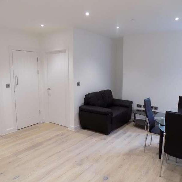 Garrard House, Garrard Street, RG1 - Photo 1