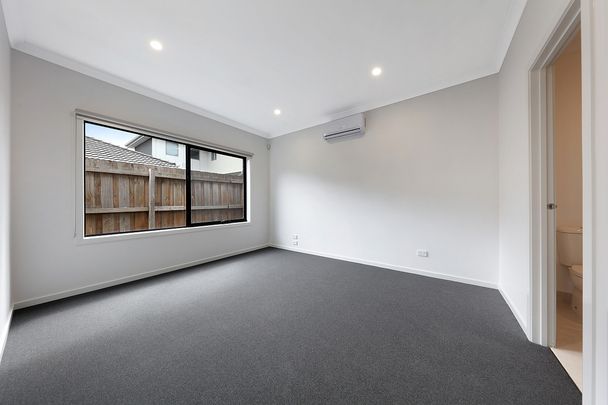 4/25 Clyde Street, Newport VIC 3015 - Townhouse For Rent | Domain - Photo 1