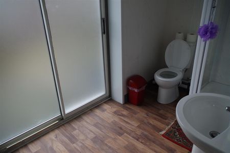 Wigan Road, Bolton - Photo 2