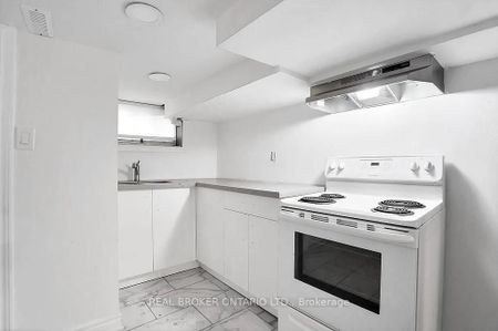 For Lease - 210 Mary Street Unit# Bsmt, Oshawa, Ontario - Photo 2