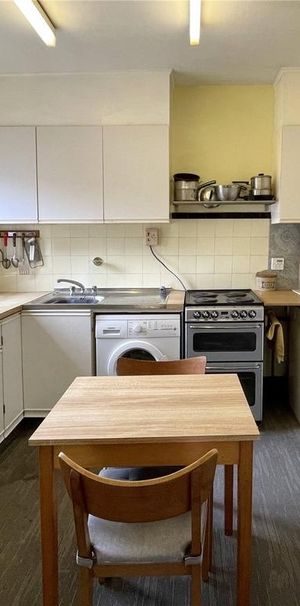 Room in a Shared House, Royal Park Avenue, LS6 - Photo 1