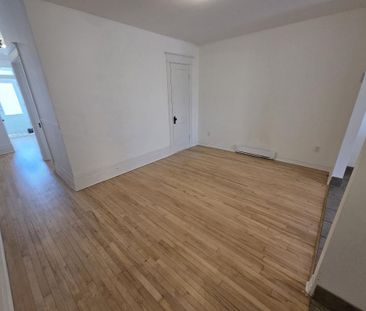 Beau 4½ tranquille, rénové, grande terrasse privée, dans Rosemont-L... - Photo 2