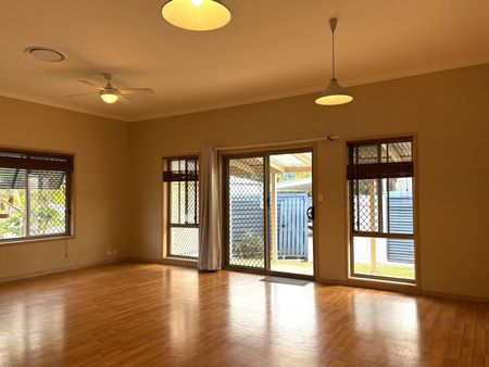 Home For Rent - Photo 5