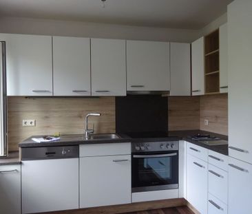 Wunderschöne, helle 3-Zimmer-Wohnung mit 75 m² großen Eigengarten i... - Foto 5