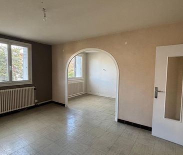 Location Appartement 4 pièces 72m² PRIVAS 07000 - Photo 1