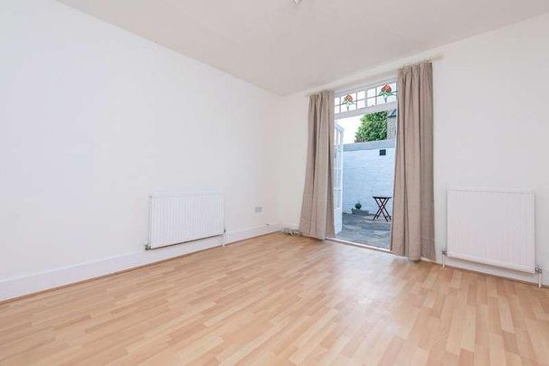 Rainham Road, London, NW10 - Photo 1