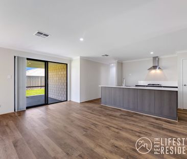 GORGEOUS FAMILY HOME FOR RENT - Photo 2