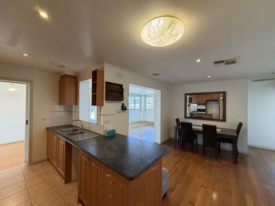 3 Bedroom Family Home in Clarinda - Photo 1