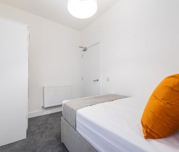2 bedroom parking to rent - Photo 1