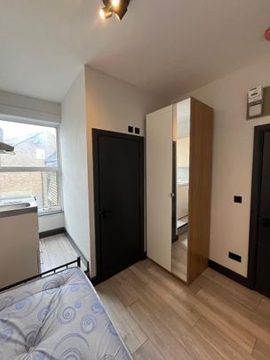 Studio Flat, London, W5 - Photo 1