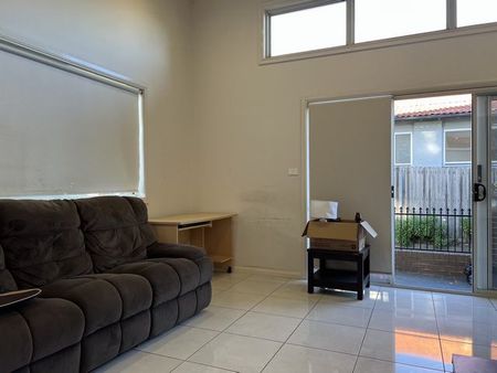 2/3 Northcote Road Hornsby - Photo 3