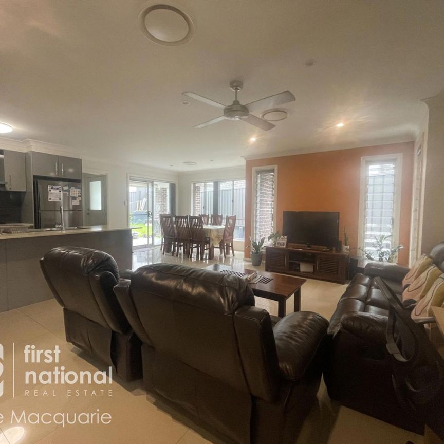 Modern, Neat & Tidy Family Home - Photo 1