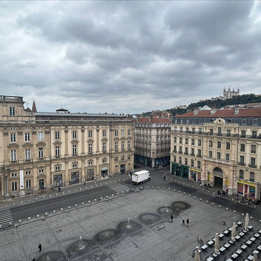 Appartement 5 pièces – LYON - Photo 1