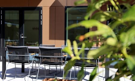 INGEN BINDING - 2-værelses lejlighed med vestvendt altan - Foto 2