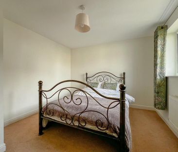 4 bedroom detached house to rent - Photo 5