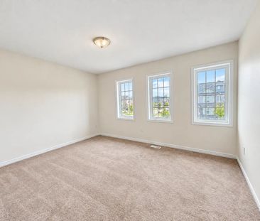 For Lease - 26 Alexandra Drive, Thorold, Ontario - Photo 3