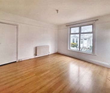 Pomphlett Road, Plymouth, Devon, PL9 - Photo 5