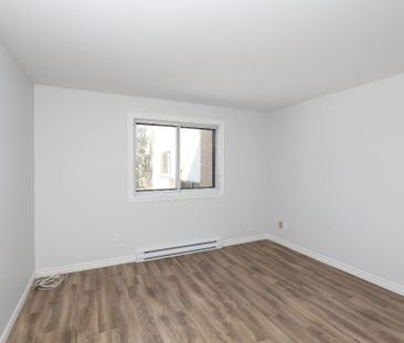 Spacieux et lumineux 4 1/2 ( Cession de Bail) - Photo 2