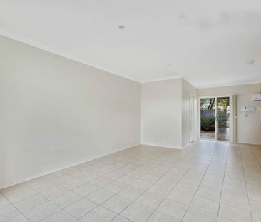Beautiful 3 bedroom townhouse in Calamvale Call Lyn 0451361818 toda... - Photo 2