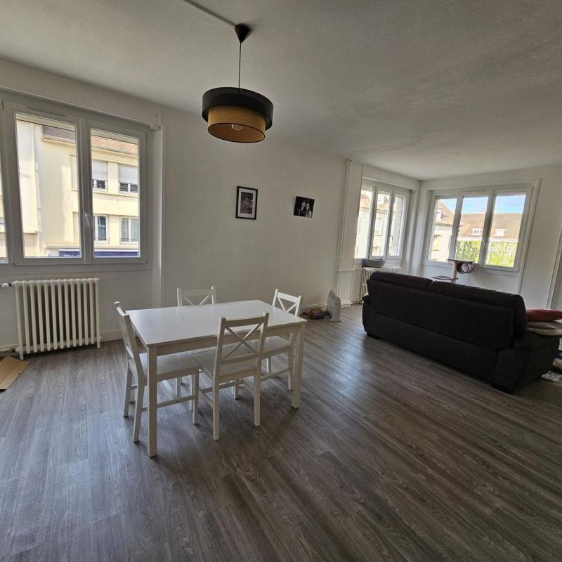 Location Appartement 3 pièces 108m² LE CREUSOT 71200 - Photo 1