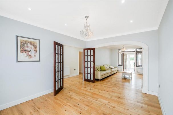 3 bedroom bungalow to rent - Photo 1