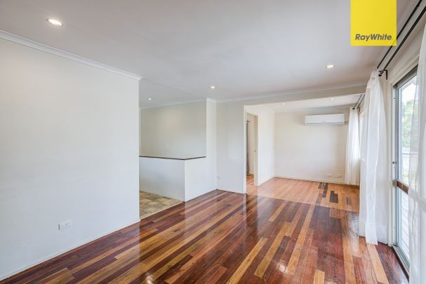 2 Crestview Street, Loganlea QLD 4131 - House For Rent | Domain - Photo 1