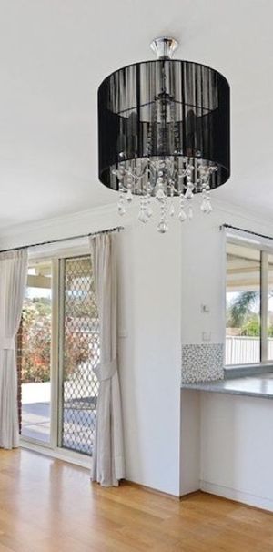 Cosy Family Home - Photo 1