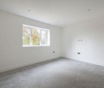 3 bedroom semi-detached house to rent - Photo 6