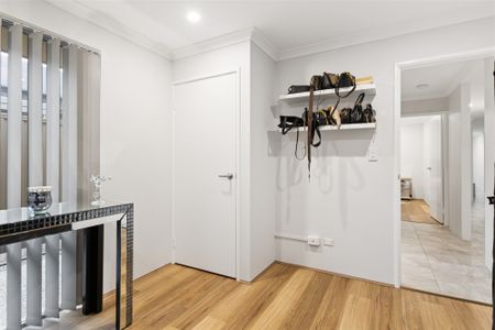 IDEAL FAMILY HOME (AVAILABLE FROM 5TH DECEMBER) - Photo 2