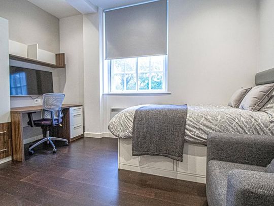 Studio to rent - Photo 1