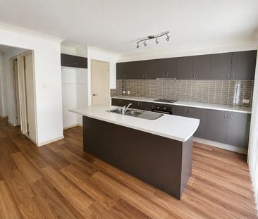 Spacious Family Home in a Convenient Location - Photo 5