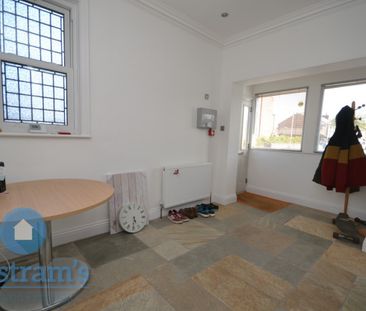 1 bed Shared House for Rent - Photo 2