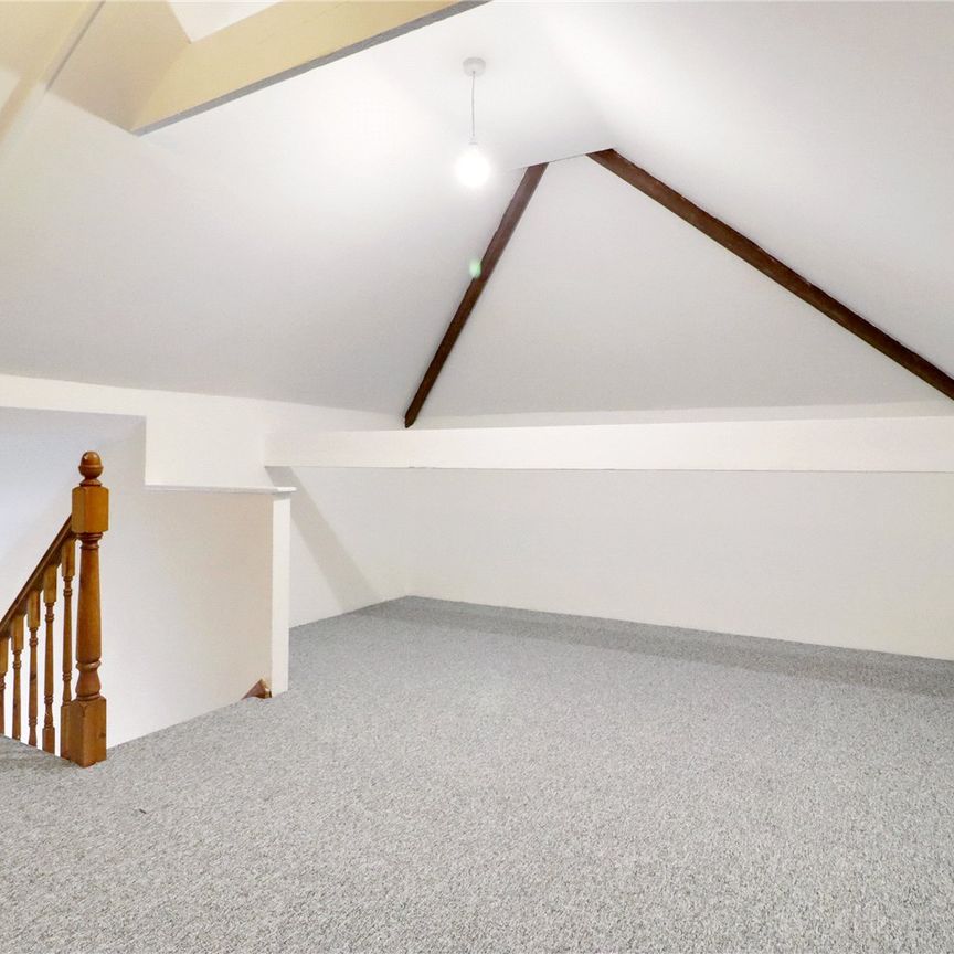 High Street, Barrow Upon Humber - Photo 1