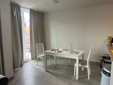 Gelijkvloers app. met 2 slaapkamers te huur in Waregem - Photo 2