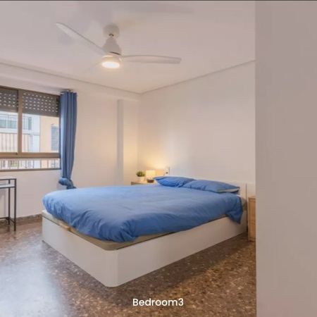 valencia, Valencian Community 46011 - Photo 3