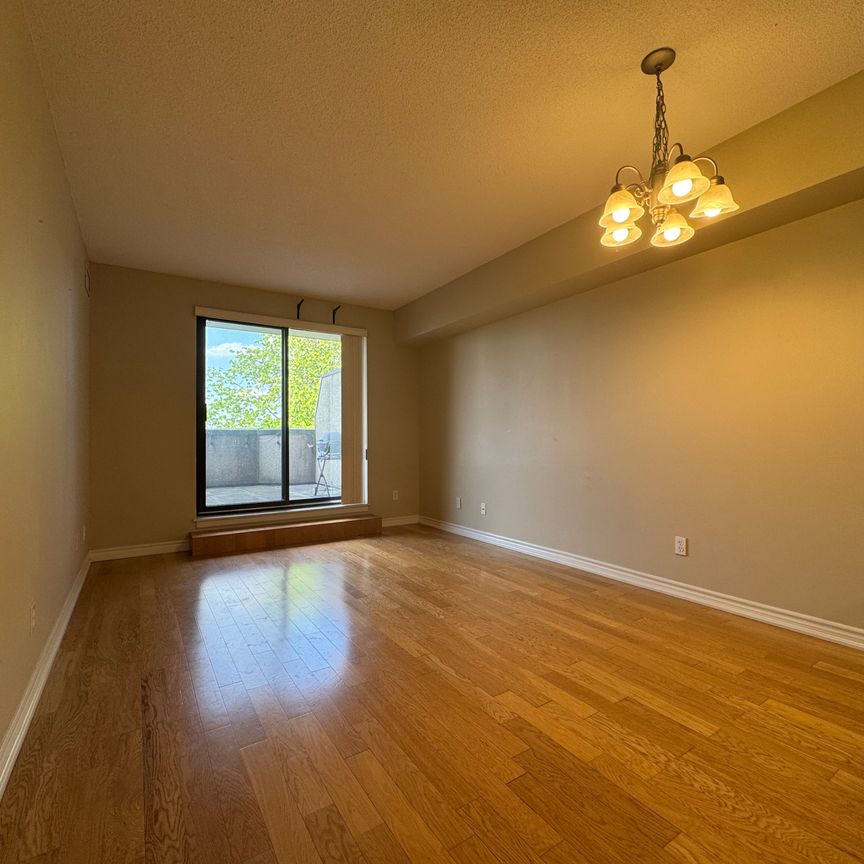 For Lease - 47 Caroline Street Unit# 402, Hamilton, Ontario - Photo 1