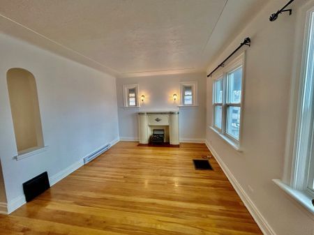 For Lease - 704 Brookfield Road, Billings Bridge - Riverside Park and Area, Ontario - Photo 4