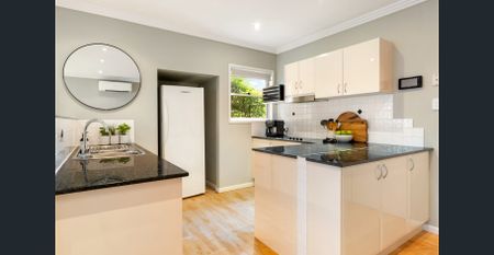 Two Bedroom Townhome in Boutique Block Near Wilston Village - Photo 5
