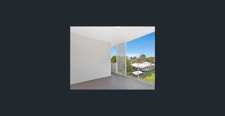 Plenty Of Style, Great Location - Photo 5