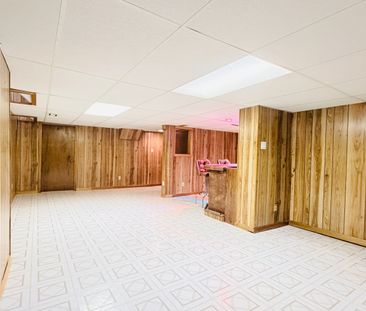 For Lease - 449 Mallorytown Avenue, Mississauga, Ontario - Photo 2