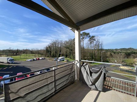 Appartement meublé Saint Pierre du Mont 2 pièces 44.98 m2, - Photo 2