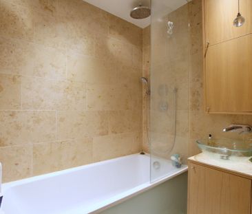 2 Bedroom Apartment, Dilton Gardens, London - Photo 6