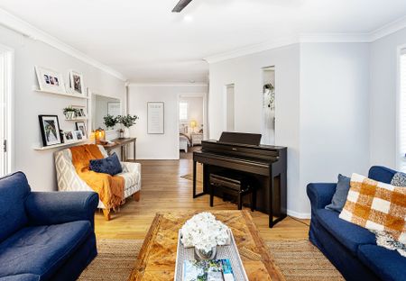 10 Parklake Drive, Mudgeeraba QLD 4213 - House For Rent | Domain - Photo 4