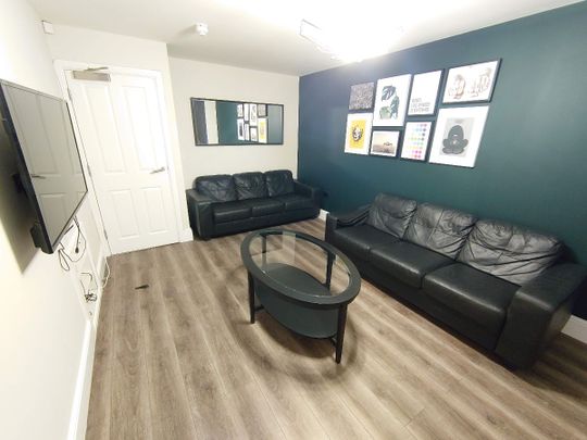 Needham Rd, Kensington. - Photo 1