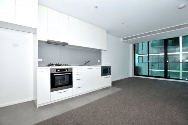 2909/618 Lonsdale Street - Photo 1