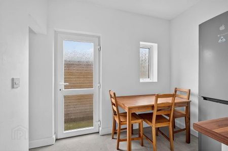 2 Dunraven Park, Belfast, BT5 5LF - Photo 3