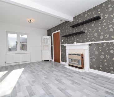 Third Avenue, Upton, Pontefract - Photo 2