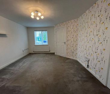 3 bedroom semi-detached house to rent - Photo 6