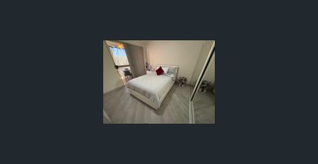 Immaculate condition - Approx 5 Min to Stockland Shopping Centre & Station - Photo 4